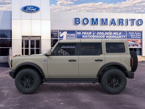 New 2026 Ford Bronco Outer Banks w/ Sasquatch Package AWD/4WD image 3