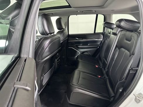 Used 2023 Jeep Grand Cherokee 4WD 4xe w/ Luxury Tech Group II image 25