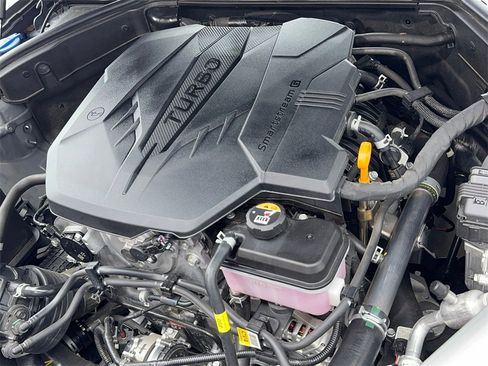 Used 2025 Genesis G70 2.5T image 60