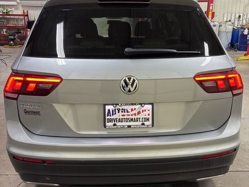 Used 2019 Volkswagen Tiguan S image 6