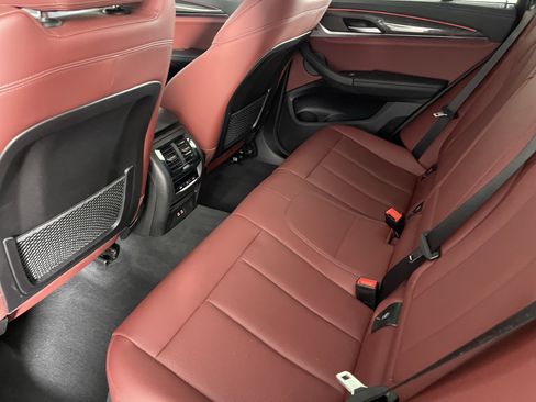 Certified 2023 BMW X4 M40i w/ Premium Package image 17