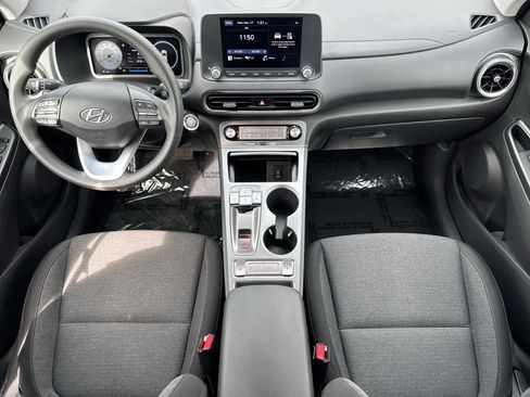 Used 2023 Hyundai Kona SE w/ Cargo Package image 8