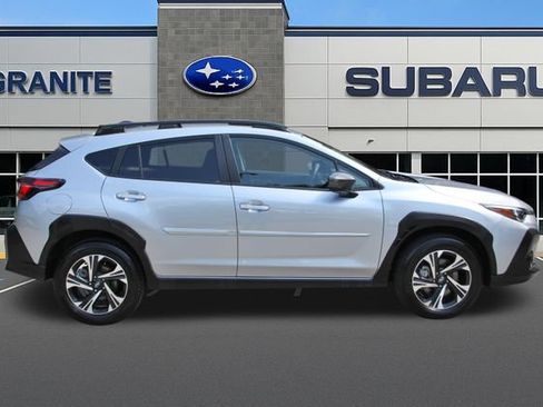 Used 2025 Subaru Crosstrek 2.5i Premium AWD/4WD image 12