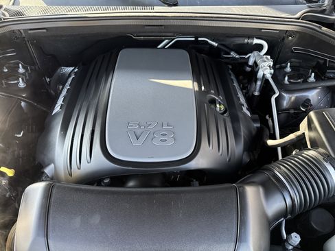 Used 2020 Dodge Durango R/T w/ Blacktop Package image 19