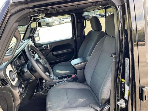 Used 2024 Jeep Wrangler Unlimited Sport AWD/4WD image 10