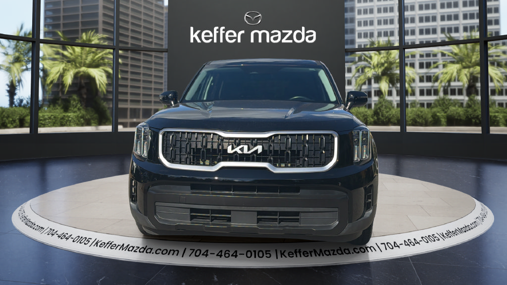 Used 2024 Kia Telluride LX FWD image 2