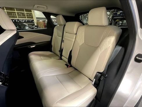 Used 2024 Lexus RX 350h w/ Accessory Package (Z1) AWD/4WD image 22