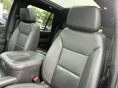 Used 2022 Chevrolet Tahoe LT w/ LT Signature Plus Package RWD image 22