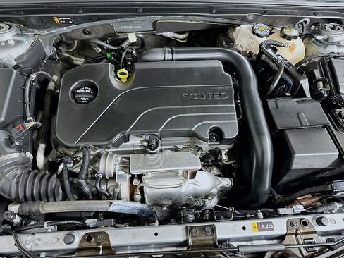 Used 2024 Chevrolet Malibu LT image 29