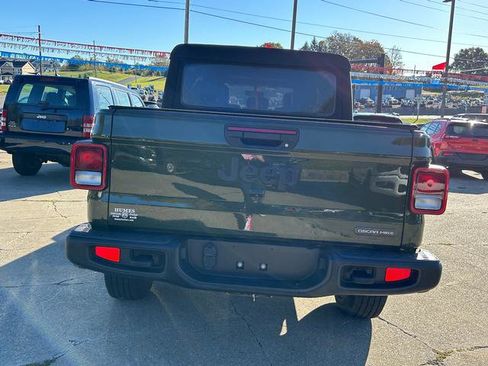 Certified 2021 Jeep Gladiator Sport image 4