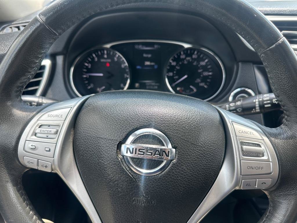Used 2016 Nissan Rogue SL AWD/4WD image 12