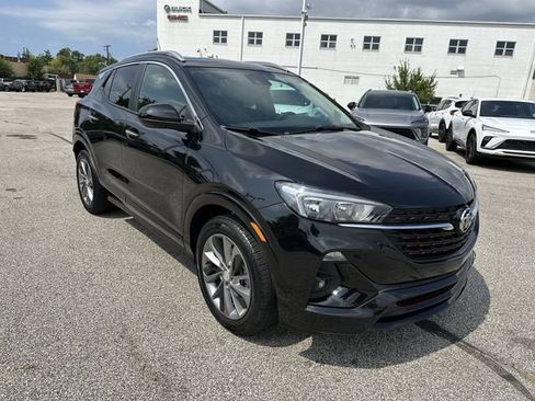 Used 2023 Buick Encore GX Select w/ Sport Touring Package FWD image 11