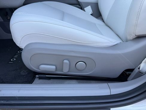 New 2025 Hyundai Ioniq 6 SEL image 10