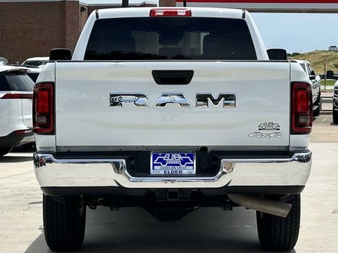 Used 2025 RAM 2500 Tradesman w/ Chrome Appearance Group AWD/4WD image 5