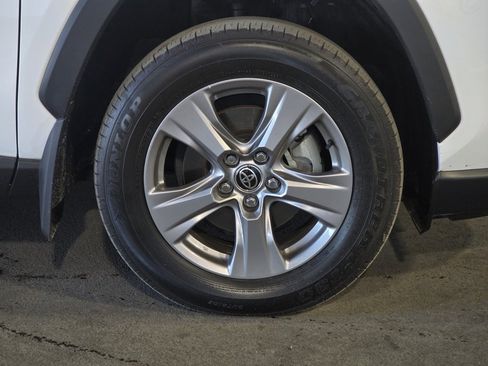 Used 2023 Toyota RAV4 XLE image 4