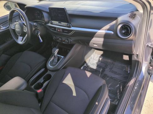 Used 2024 Kia Forte LXS FWD image 34