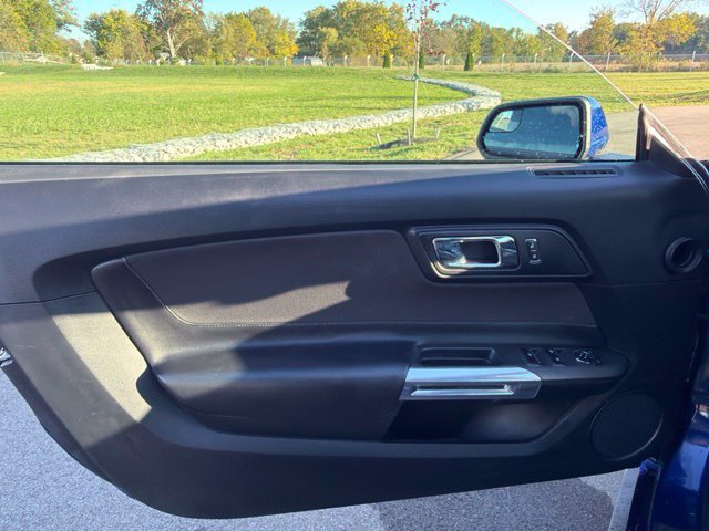 Used 2015 Ford Mustang Convertible w/ Equipment Group 051A RWD image 18
