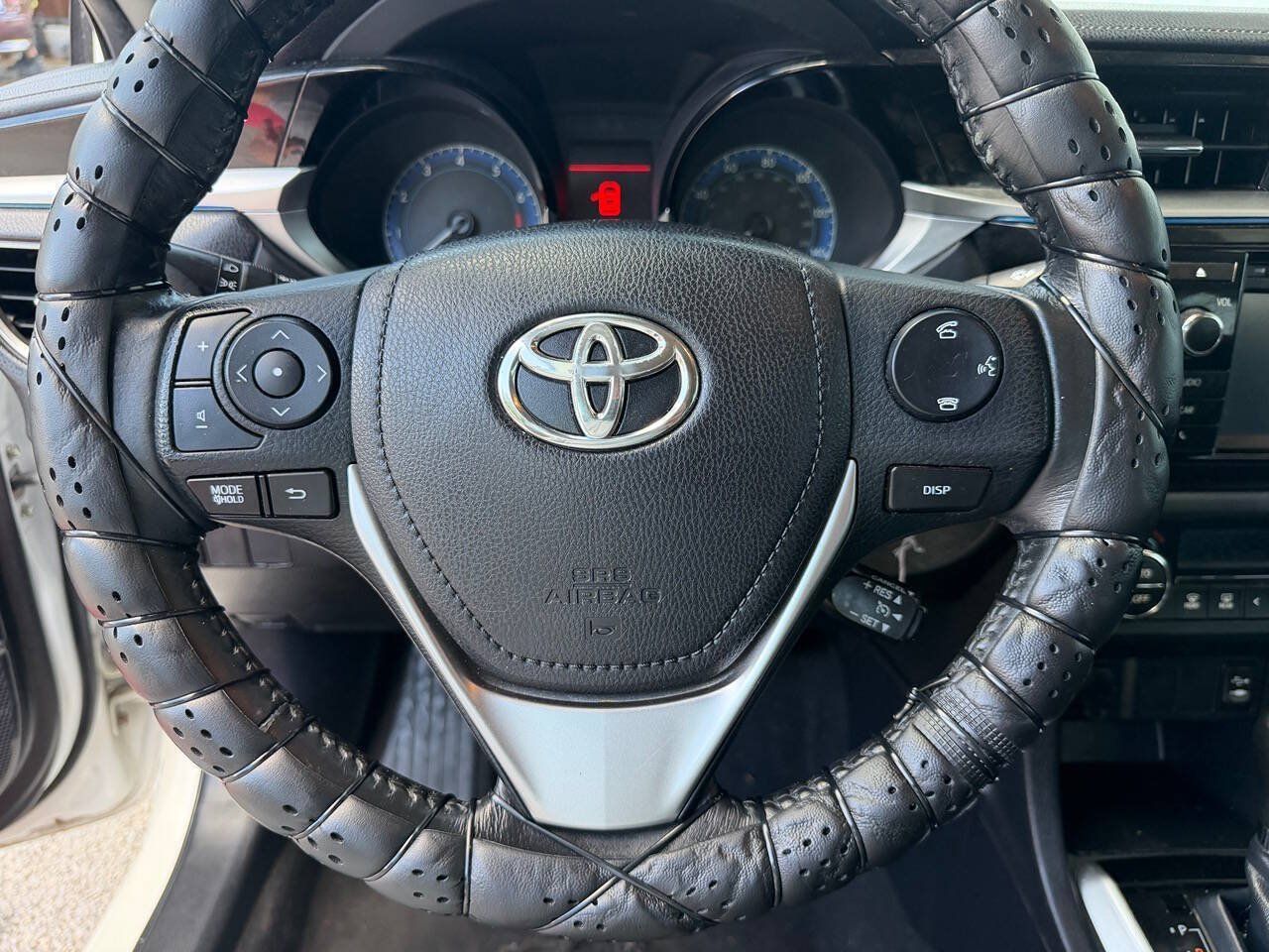 Used 2015 Toyota Corolla S FWD image 21