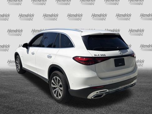 Used 2025 Mercedes-Benz GLC 300 4MATIC image 8