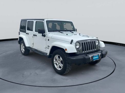 Used 2014 Jeep Wrangler Unlimited Sport AWD/4WD image 3