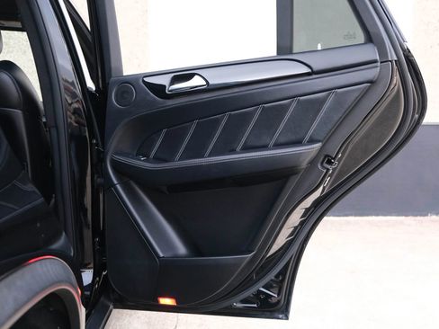 Used 2019 Mercedes-Benz GLE 63 AMG S image 32