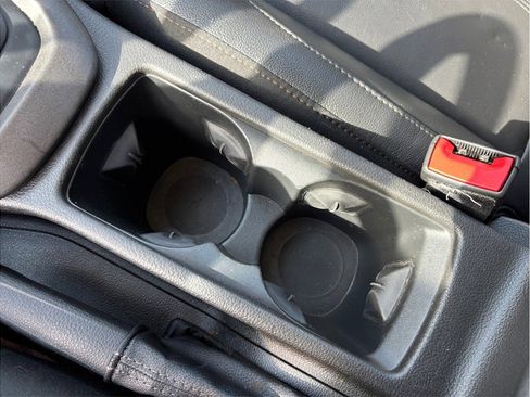 Used 2016 Ford Focus SE w/ Equipment Group 201A image 27