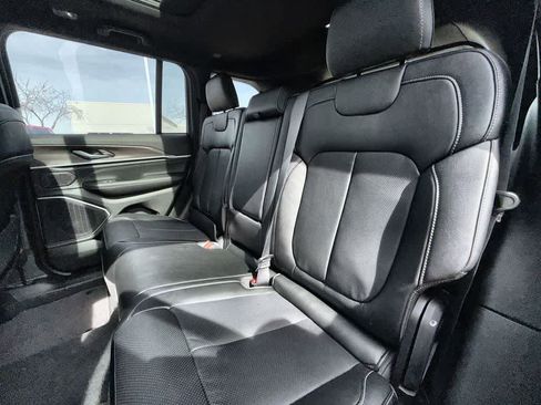 New 2026 Jeep Grand Cherokee Limited Reserve image 13