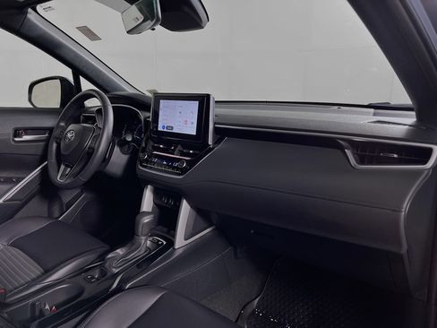 Used 2024 Toyota Corolla Cross AWD Hybrid image 25