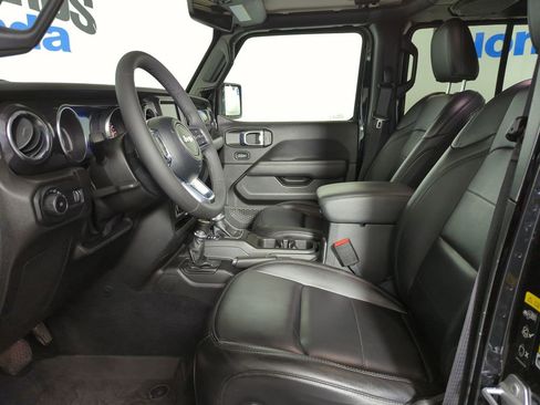 Used 2023 Jeep Wrangler Altitude image 7