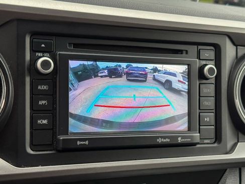Used 2016 Toyota Tacoma SR5 w/ Towing Package AWD/4WD image 26