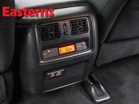 Used 2020 Nissan Pathfinder S image 24