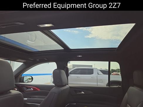 Used 2024 Chevrolet Traverse Z71 w/ LPO, Floor Liner Package AWD/4WD image 14