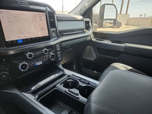 Used 2025 Ford F350 Lariat w/ Black Appearance Package AWD/4WD image 20