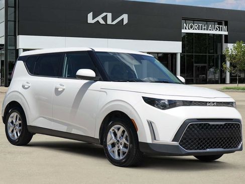 Certified 2024 Kia Soul LX w/ Option Group 015 FWD image 7