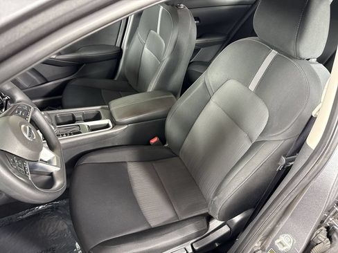 Used 2023 Nissan Sentra SV FWD image 18
