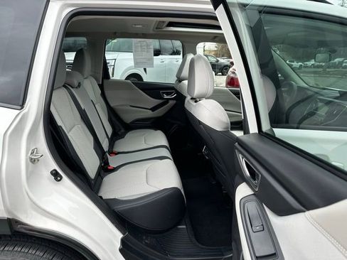 Used 2023 Subaru Forester Premium AWD/4WD image 17