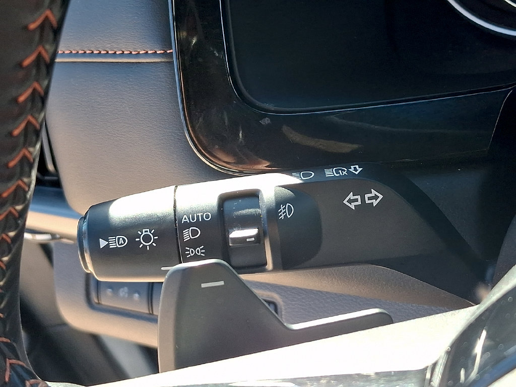 Used 2023 Nissan Pathfinder Rock Creek AWD/4WD image 27