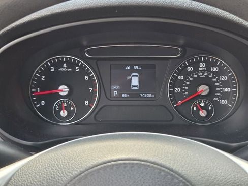 Used 2020 Kia Sorento LX FWD image 24