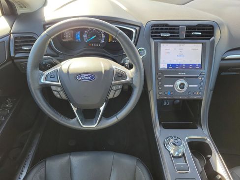 Used 2020 Ford Fusion Titanium image 14