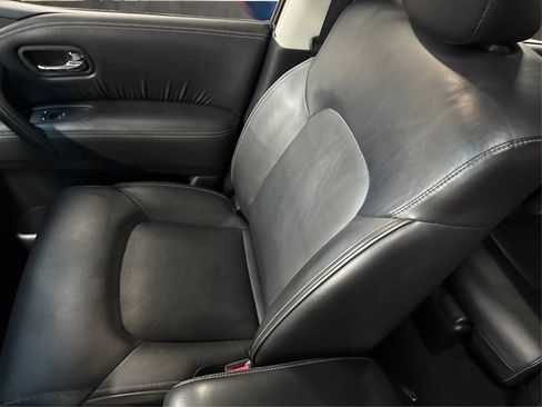 Used 2017 INFINITI QX80 2WD image 15