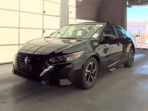 Used 2025 Nissan Sentra SV FWD image 7