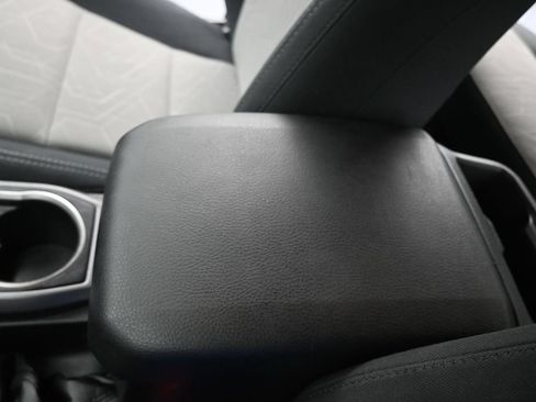 Used 2021 Toyota Tacoma TRD Sport AWD/4WD image 32