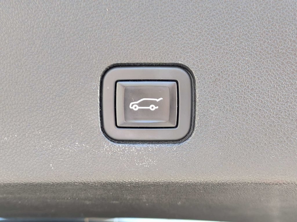 Used 2021 Cadillac XT6 Premium Luxury FWD image 13
