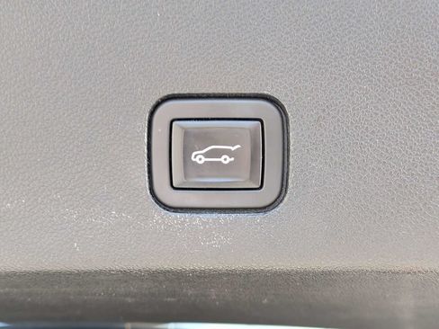 Used 2021 Cadillac XT6 Premium Luxury FWD image 13