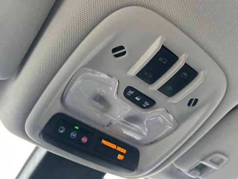 Used 2022 Chevrolet Bolt EUV Premier w/ Sun & Sound Package image 24