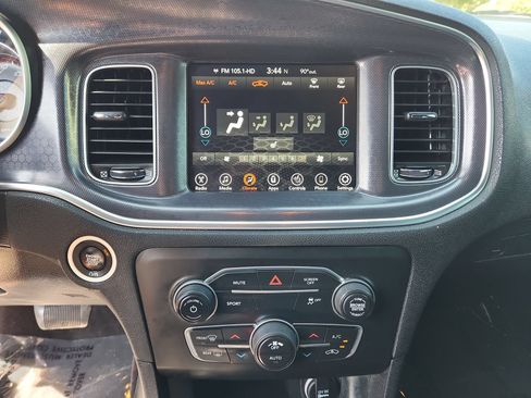 Certified 2017 Dodge Charger R/T RWD image 16
