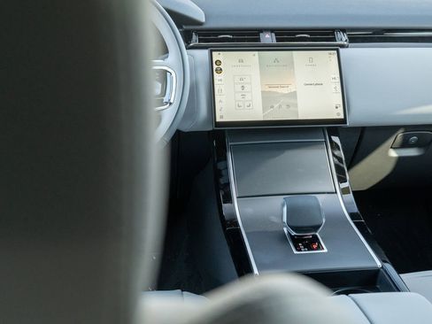 New 2026 Land Rover Range Rover Velar S image 20