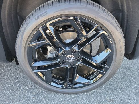 New 2026 Volkswagen Tiguan SE R-Line AWD/4WD image 27