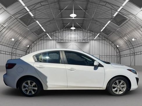 Used 2011 MAZDA MAZDA3 i Touring FWD image 7
