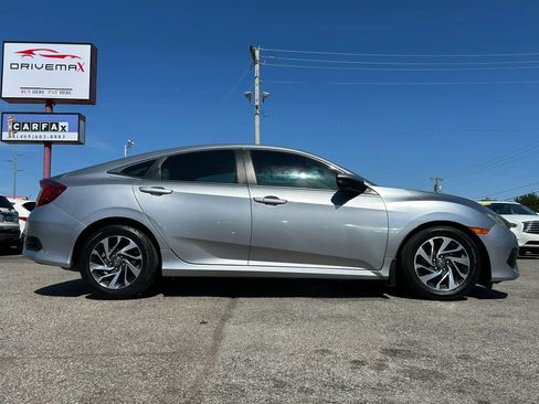 Used 2017 Honda Civic EX image 2